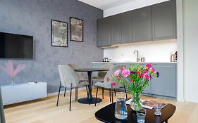 Dluga 17 Residence
